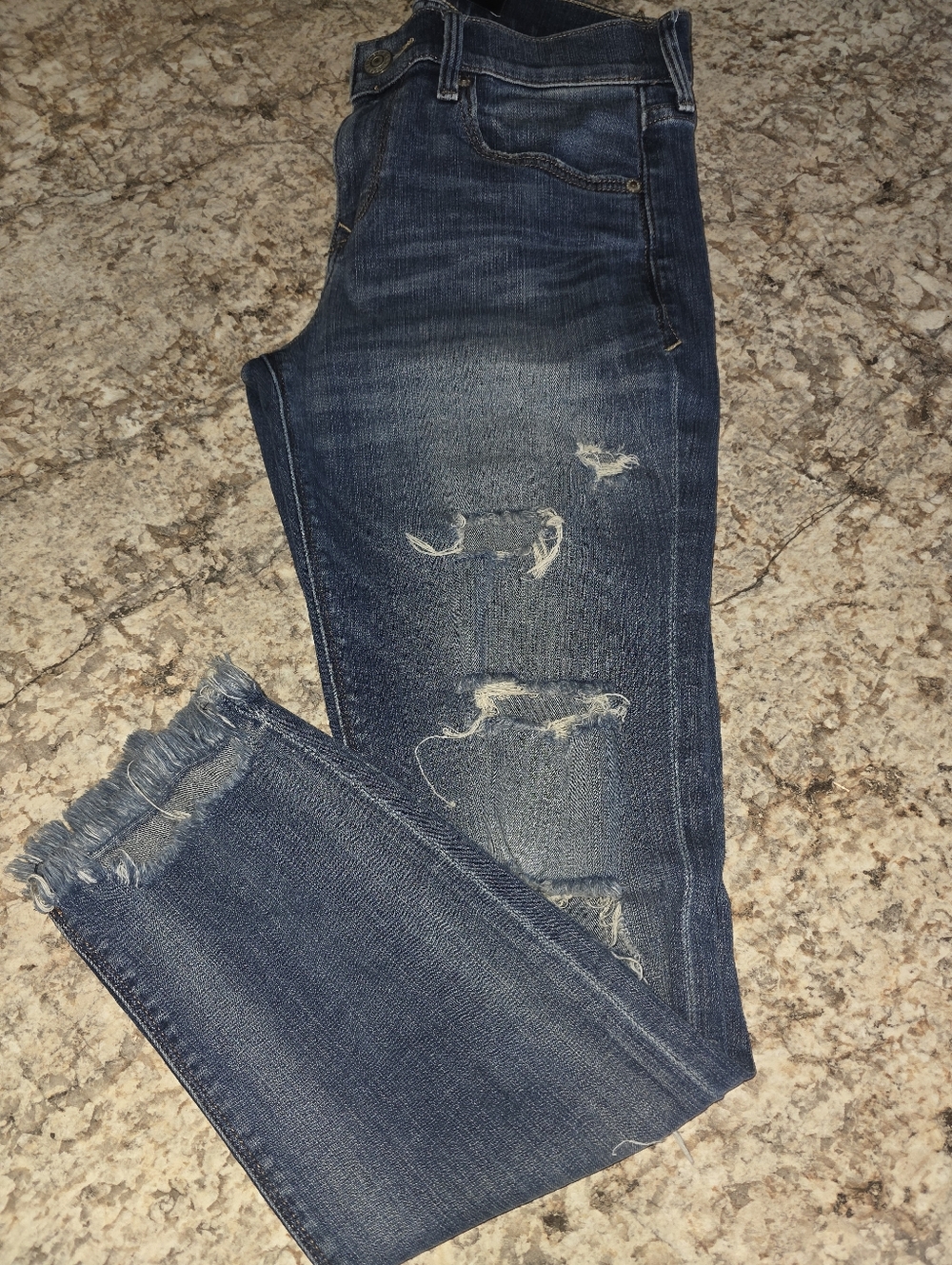 Express High Rise Mom Jeans Size 2 ❤️